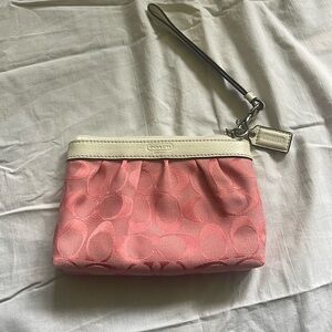 NEVER USED COACH PINK LOGO CANVAS WRISTLET WITH WHITE LEATHER DETAILS